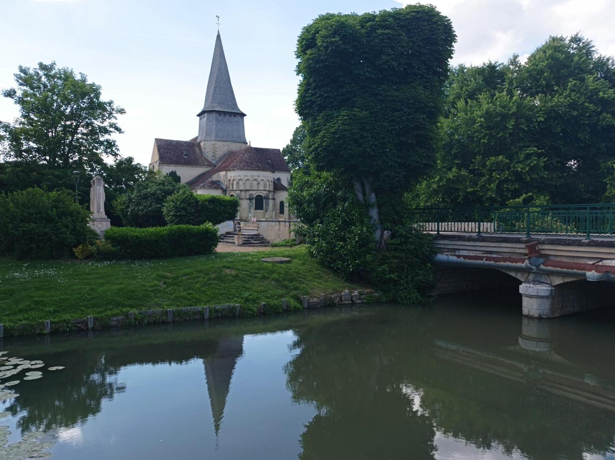 La Maison Au Bord De L'Eau Gracay 외부 사진