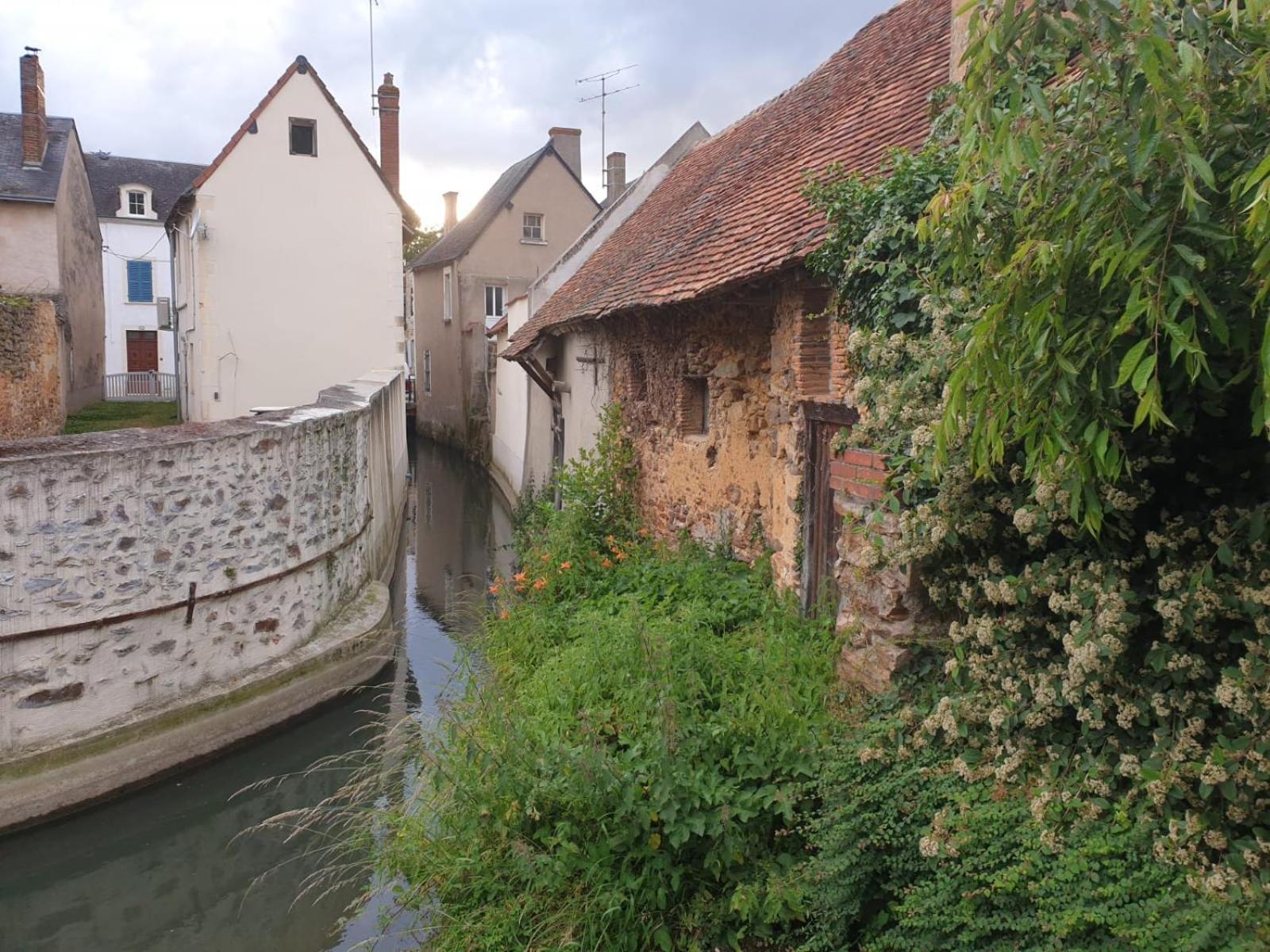 La Maison Au Bord De L'Eau Gracay 외부 사진
